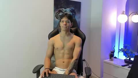 tony_petrov online show from November 2025 12:15:02 PM