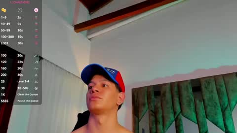 Snapshot of tony_petrov chatting on June 2026 12:35:02 AM tony_petrov online show from June 2026 12:35:02 AM