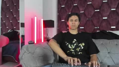 Snapshot of tonybenedetti chatting on July 2026 08:29:01 PM Tony Benedetti online show from July 2026 08:29:01 PM