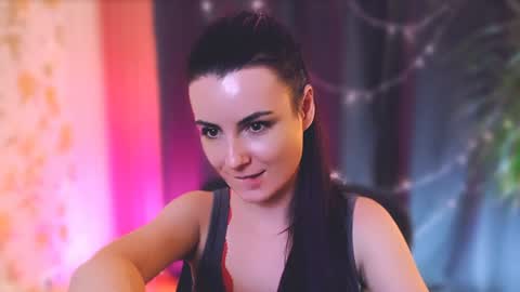 Elizabeth online show from January 2025 01:37:02 AM