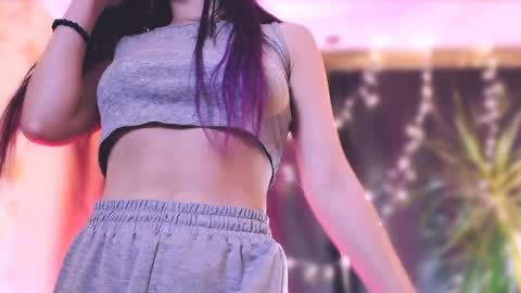 Elizabeth online show from January 2025 10:18:01 PM