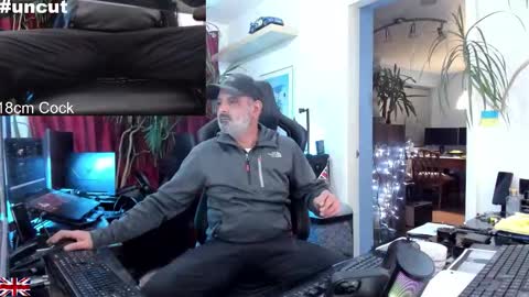 Snapshot of topalphaboss chatting on October 2025 08:18:01 PM topalphaboss online show from October 2025 08:18:01 PM