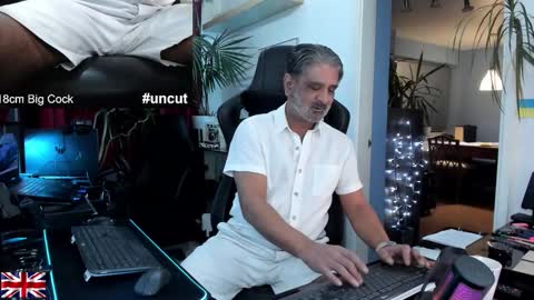 Snapshot of topalphaboss chatting on November 2025 06:29:01 PM topalphaboss online show from November 2025 06:29:01 PM