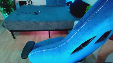 topcranberry online show from November 2025 10:04:02 PM