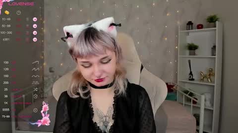 Tori online show from October 2025 12:11:02 AM