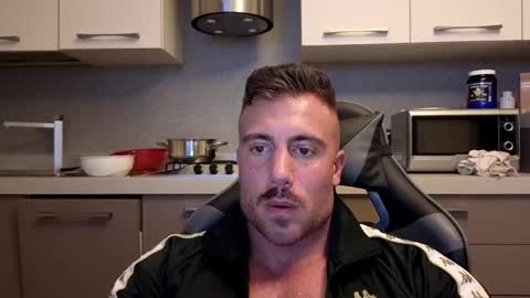 toro_arrapato online show from November 2025 12:14:02 AM