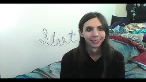 Snapshot of totalfuckingadorable chatting on November 2025 12:09:01 AM Luna online show from November 2025 12:09:01 AM