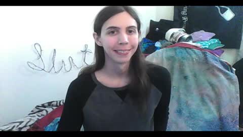 Snapshot of totalfuckingadorable chatting on November 2025 04:06:02 AM Luna online show from November 2025 04:06:02 AM