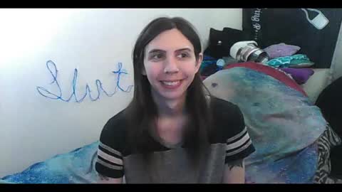 Snapshot of totalfuckingadorable chatting on November 2025 01:06:01 AM Luna online show from November 2025 01:06:01 AM