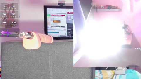 touk_kira online show from November 2025 02:49:02 PM