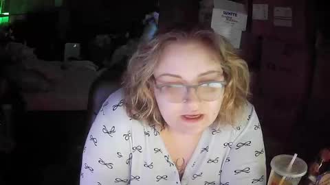 Snapshot of toxicsamarha chatting on November 2025 12:03:01 PM toxicsamarha online show from November 2025 12:03:01 PM