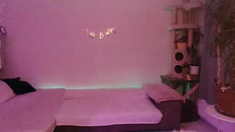 Snapshot of toyboybitchslut chatting on September 2025 02:24:02 AM Patrizia online show from September 2025 02:24:02 AM