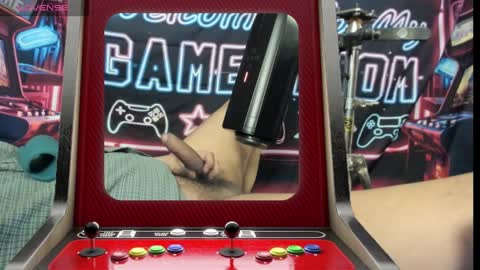 Snapshot of toysformycock chatting on December 2024 07:05:02 AM ToysForMyCock online show from December 2024 07:05:02 AM