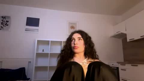 Snapshot of tracithetford chatting on July 2026 07:35:01 PM Alex3 online show from July 2026 07:35:01 PM