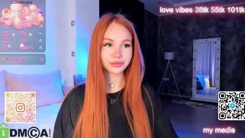 Snapshot of tracy_tay1or chatting on November 2025 12:57:02 AM Tracy GMT2 Mon 3 AM - 4 PM Tue 3 AM - 4 PM Wed 3 AM - 4 PM Thur 3 AM - 4 PM Fri 3 AM - 4 PM online show from November 2025 12:57:02 AM