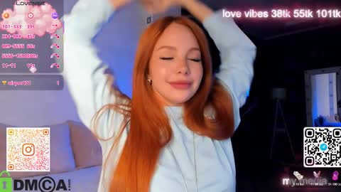 Snapshot of tracy_tay1or chatting on December 2025 01:03:02 AM Tracy GMT2 Mon 3 AM - 4 PM Tue 3 AM - 4 PM Wed 3 AM - 4 PM Thur 3 AM - 4 PM Fri 3 AM - 4 PM online show from December 2025 01:03:02 AM