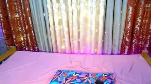 Gigi online show from November 2025 04:29:02 PM