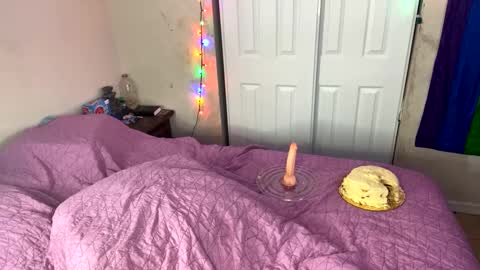 Snapshot of transgirl_omi chatting on December 2024 09:39:02 PM TransDomme Omi online show from December 2024 09:39:02 PM