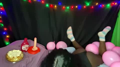 Snapshot of transgirl_omi chatting on September 2025 07:21:02 AM TransDomme Omi online show from September 2025 07:21:02 AM