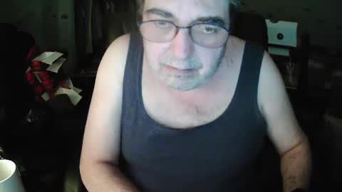 Snapshot of transmtfhello chatting on March 2025 12:15:01 AM Peter online show from March 2025 12:15:01 AM