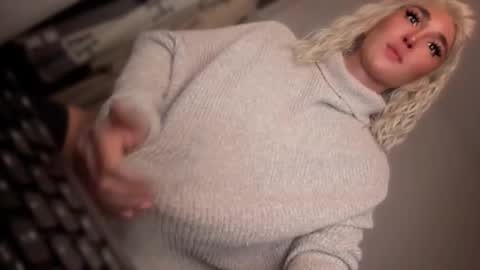 ALMIGHTY GODDESS VALENTINA online show from November 2025 11:52:02 AM