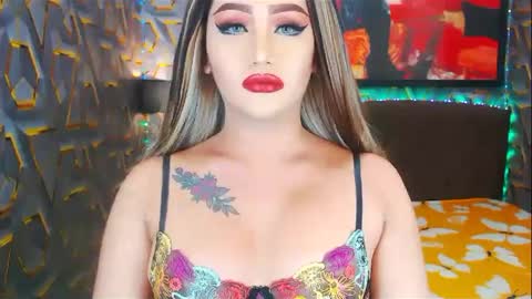 Snapshot of transplayfullolivia chatting on January 2025 05:01:02 AM KYLIE BELLA  TS online show from January 2025 05:01:02 AM
