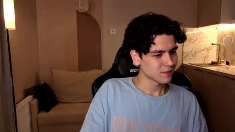 travisrivas online show from June 2026 01:48:01 AM