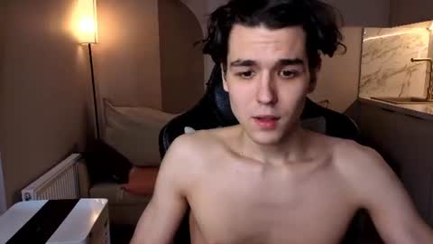 travisrivas online show from June 2026 01:50:01 PM