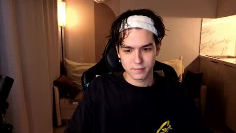 travisrivas online show from July 2026 02:28:01 AM