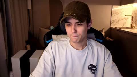 travisrivas online show from August 2026 02:10:02 AM
