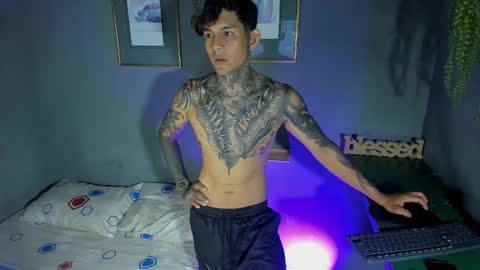 TRAV - INDEPENDENT MODEL online show from October 2025 04:13:02 AM