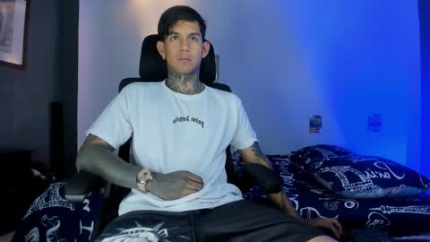 TRAV - INDEPENDENT MODEL online show from November 2025 06:55:01 AM