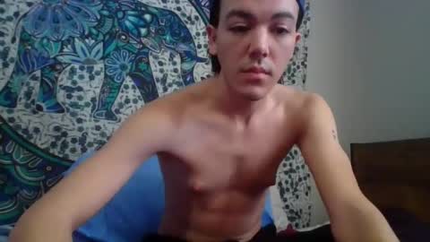 treetrunxx online show from November 2025 06:57:01 PM