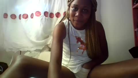 Snapshot of tresyamber chatting on July 2026 07:25:01 AM tresyamber online show from July 2026 07:25:01 AM