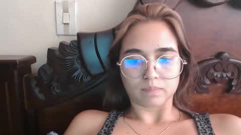 triana_bell online show from January 2026 07:12:01 PM