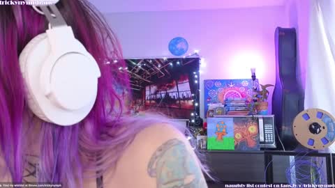 Snapshot of tricky_nymph chatting on December 2024 04:57:01 PM Cassie online show from December 2024 04:57:01 PM