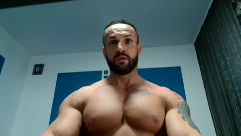 Snapshot of tridentmuscles chatting on December 2024 11:00:01 PM tridentmuscles online show from December 2024 11:00:01 PM