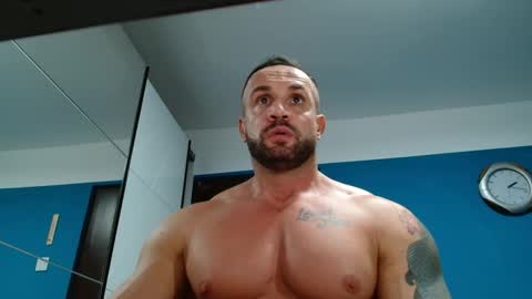 Snapshot of tridentmuscles chatting on December 2024 12:16:01 AM tridentmuscles online show from December 2024 12:16:01 AM