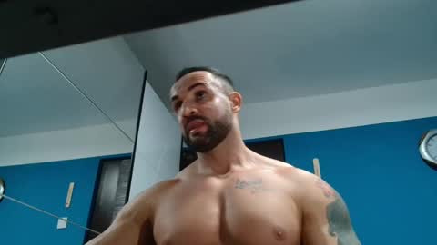 Snapshot of tridentmuscles chatting on December 2024 11:05:02 PM tridentmuscles online show from December 2024 11:05:02 PM