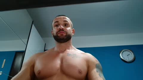 Snapshot of tridentmuscles chatting on January 2025 12:27:02 PM tridentmuscles online show from January 2025 12:27:02 PM
