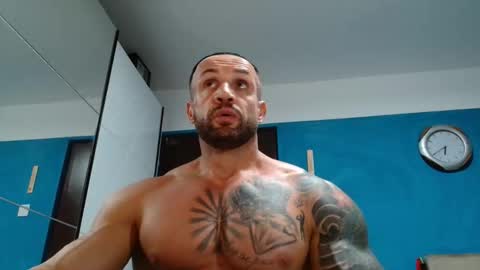Snapshot of tridentmuscles chatting on October 2025 03:43:01 PM tridentmuscles online show from October 2025 03:43:01 PM