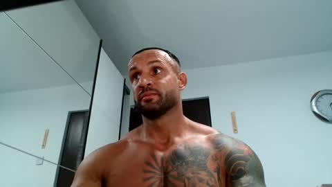 Snapshot of tridentmuscles chatting on December 2025 11:30:02 AM tridentmuscles online show from December 2025 11:30:02 AM