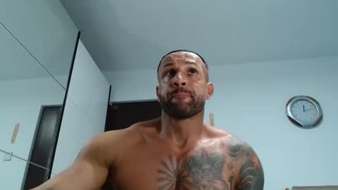 Snapshot of tridentmuscles chatting on December 2025 10:15:02 PM tridentmuscles online show from December 2025 10:15:02 PM