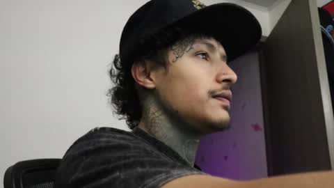 - trieone online show from October 2025 11:05:01 PM