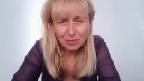 TrinaAdair online show from December 2025 10:35:01 AM