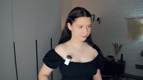 Stella online show from January 2026 07:01:02 AM