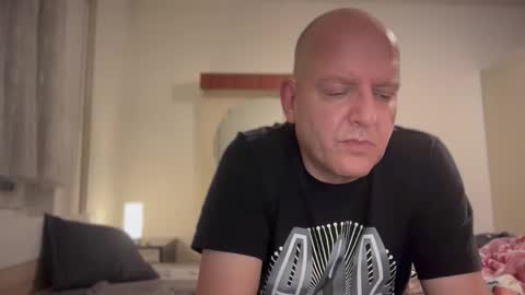 Triton online show from September 2025 01:17:01 AM