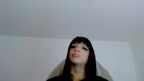 Snapshot of trix_ebony chatting on May 2026 02:08:01 AM trix_ebony online show from May 2026 02:08:01 AM