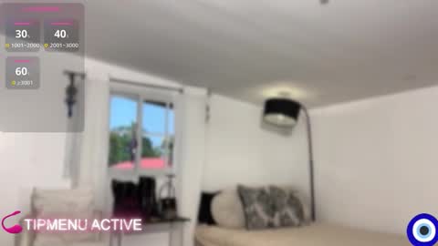 trixieemerald online show from March 2026 12:21:01 AM