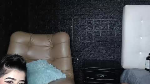 Snapshot of trixxiee_ chatting on February 2025 01:54:02 AM trixxiee_ online show from February 2025 01:54:02 AM